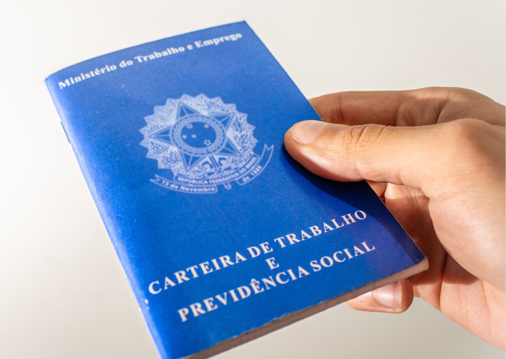 Consignado CLT: trabalhador pode pedir portabilidade da dívida a partir desta sexta, mas terá de procurar os bancos