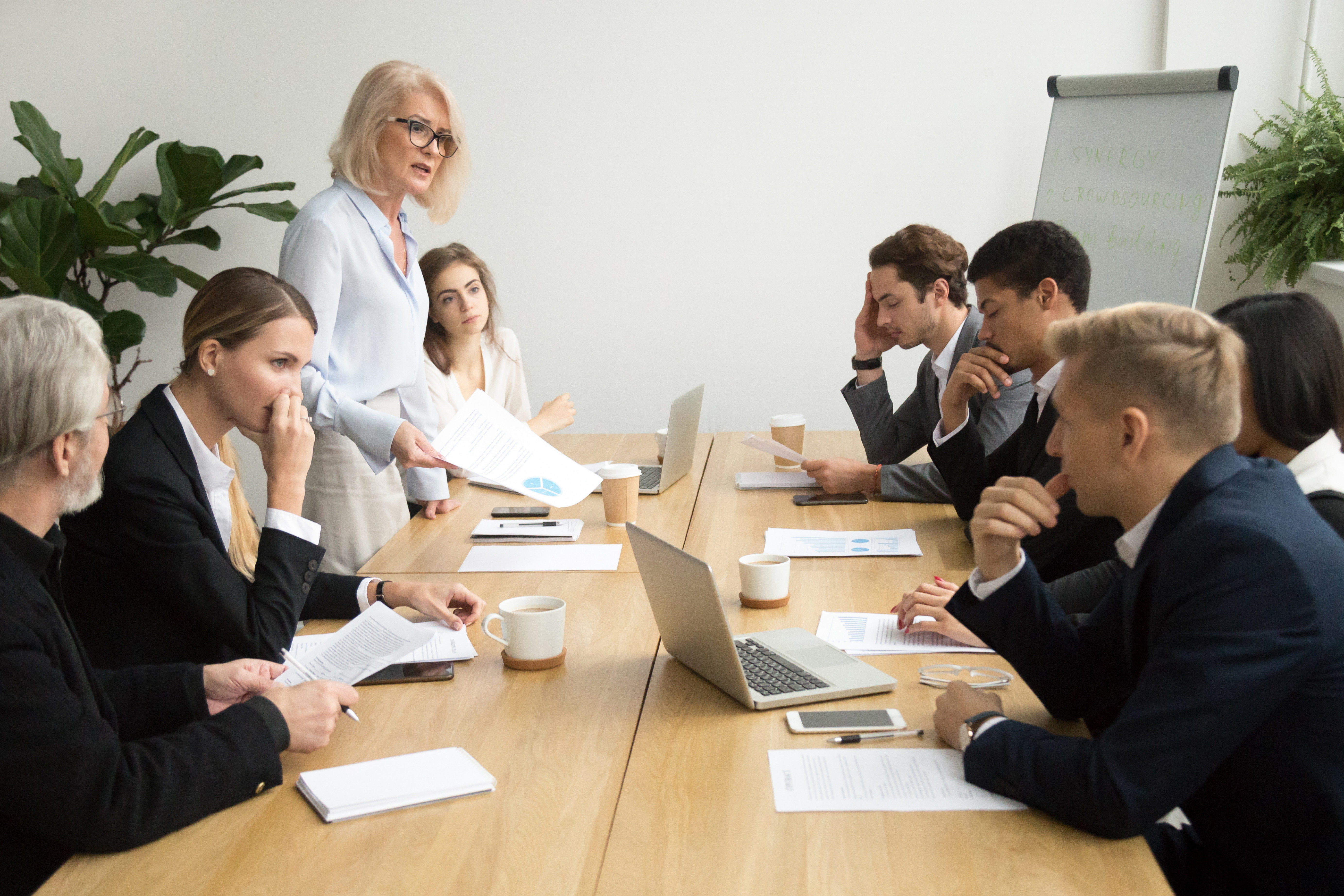 Precarização do trabalho já cobra seu preço e empresas sentem impactos na contratação