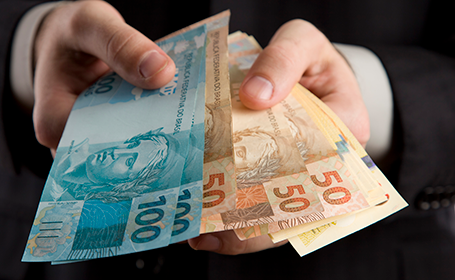 Governo propõe salário mínimo de R$ 1.630 em 2026